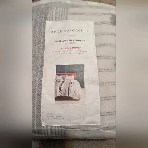 NWT Anthropologie Embellished Pendana Duvet Cover - Picture 6 of 6